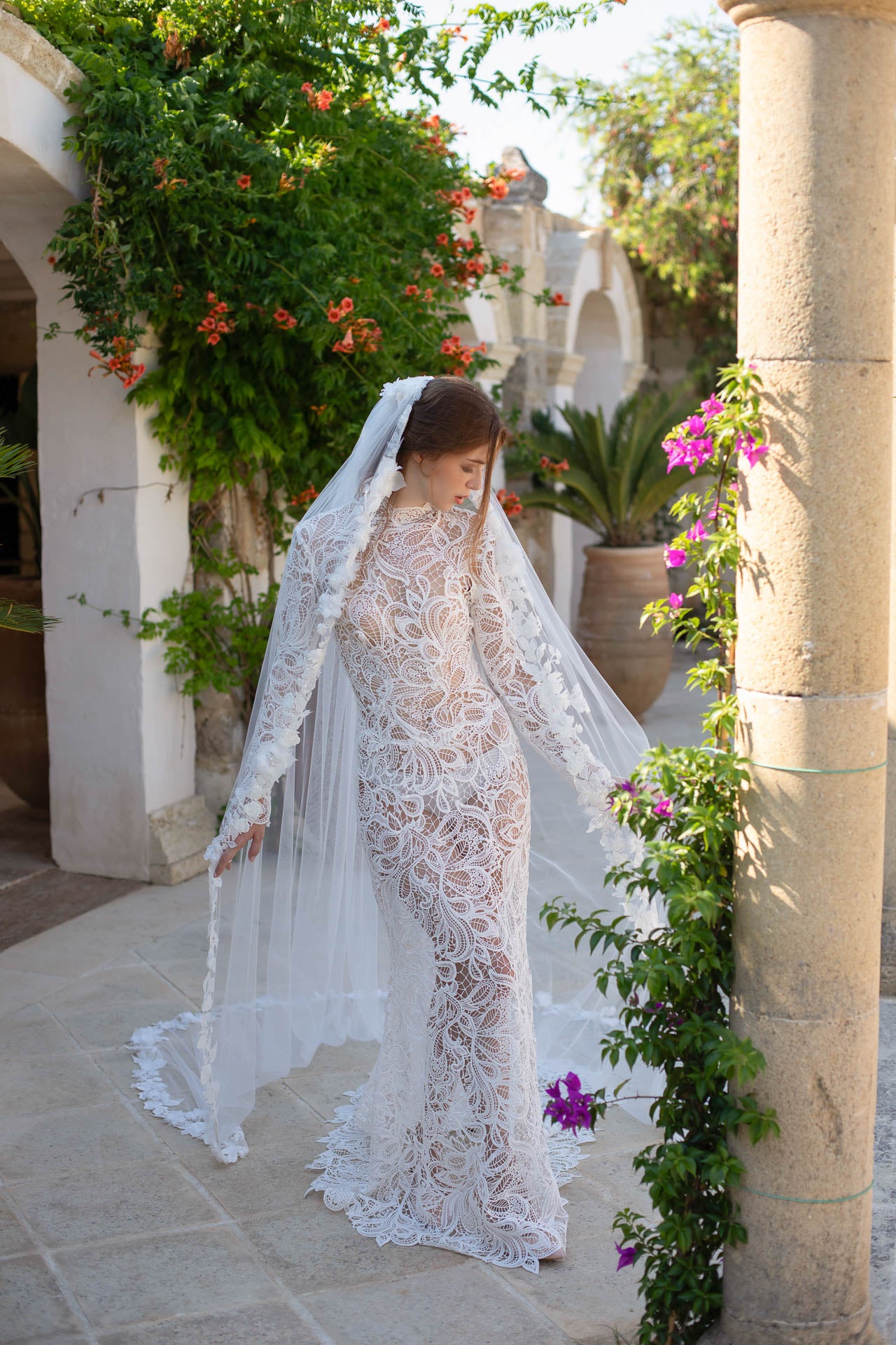 Milos Gown
