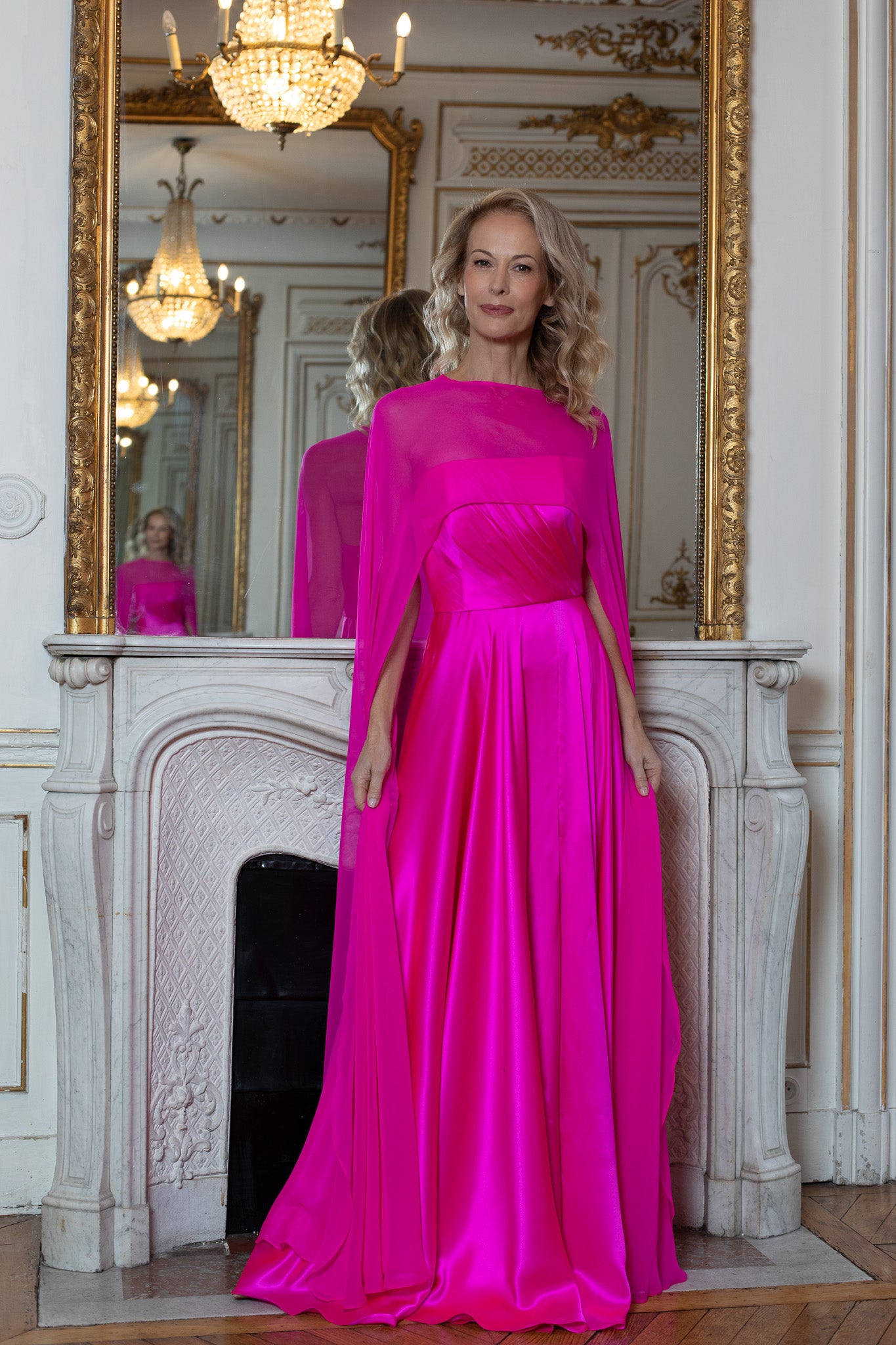 Héloïse Pink Cape